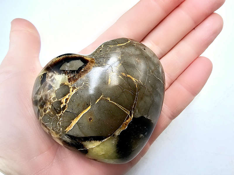 Septarian Polished Heart A (244g)