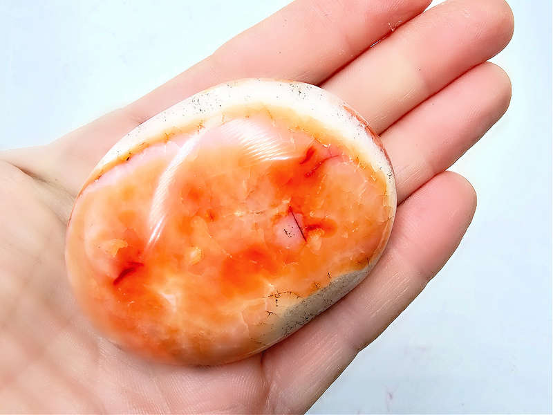 Carnelian Palm Stone E (98g)