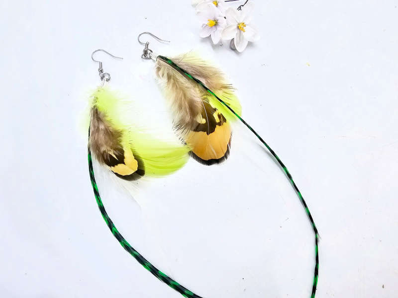 Bohemian Feather Earrings (Green)