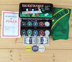 Texas Hold'em Poker Set with Black Jack Mat
