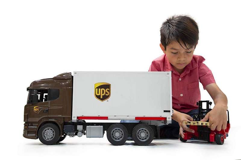 Bruder Scania R-Series UPS Logistics Truck With Forklift