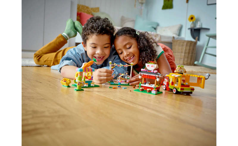 LEGO Friends Street Food Market