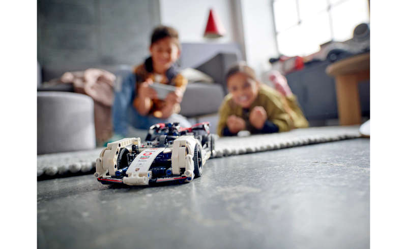 LEGO Technic Formula E Porsche 99X Electric