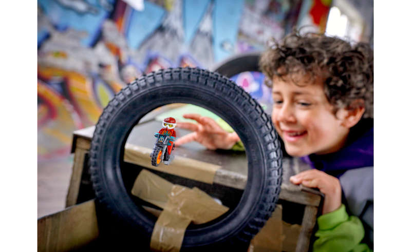LEGO City Fire Stunt Bike