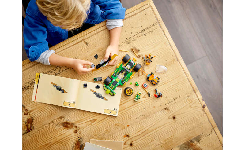 LEGO Ninjago Lloyd's Race Car EVO