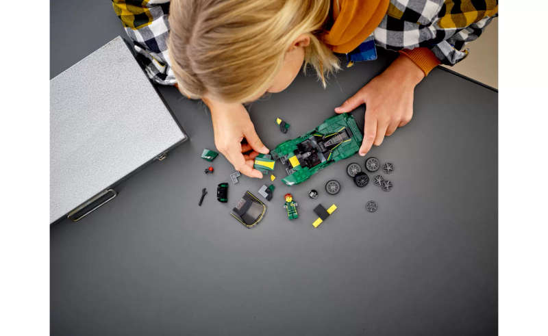 LEGO Speed Champions Lotus Evija