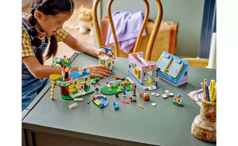 LEGO Friends Dog Rescue Center