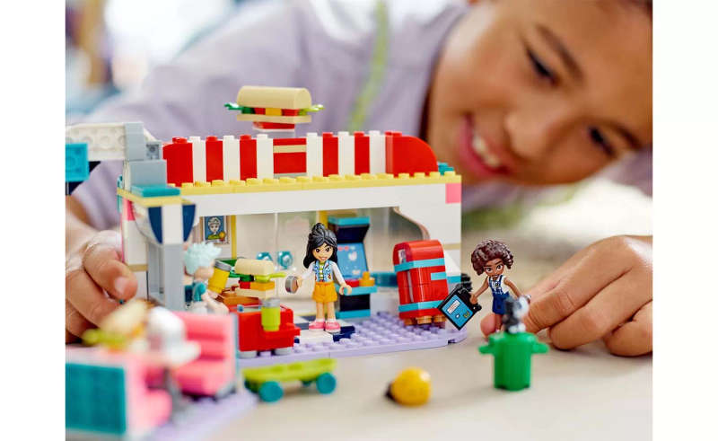 LEGO Friends Heartlake Downtown Diner