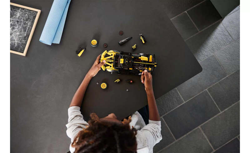 LEGO Technic Bugatti Bolide