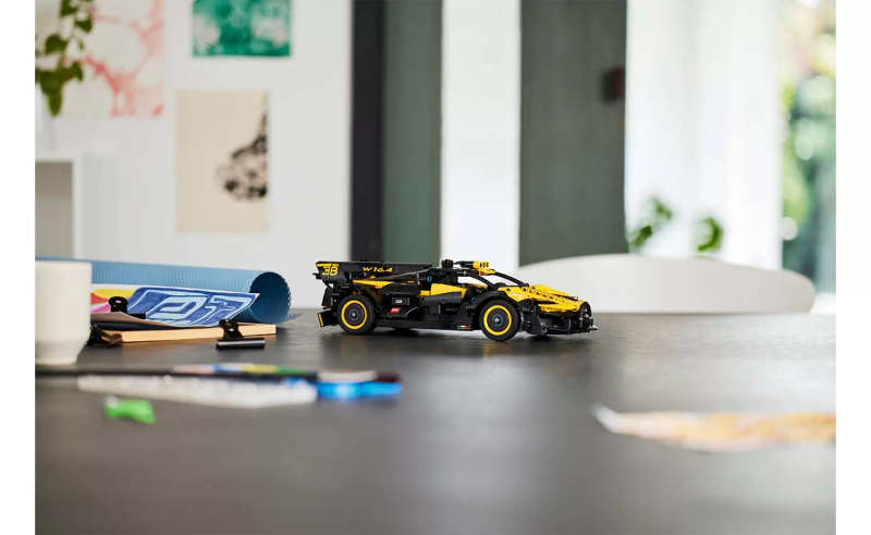 LEGO Technic Bugatti Bolide