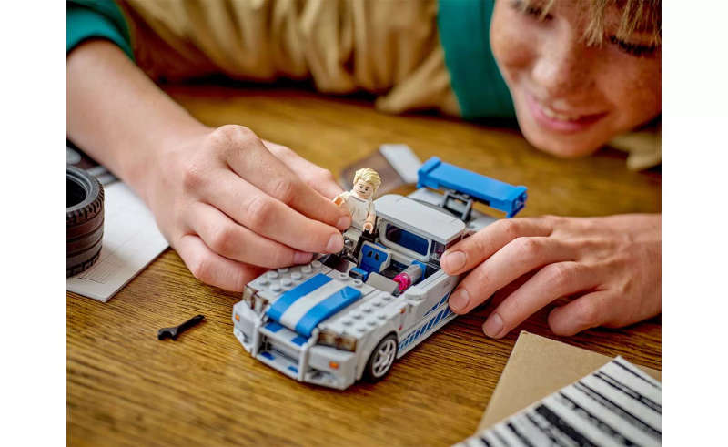 LEGO Speed Champions 2 Fast 2 Furious Nissan Skyline GT-R (R34)