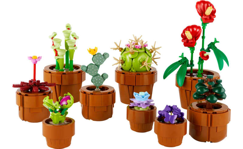 LEGO® ICONS Tiny Plants 10329