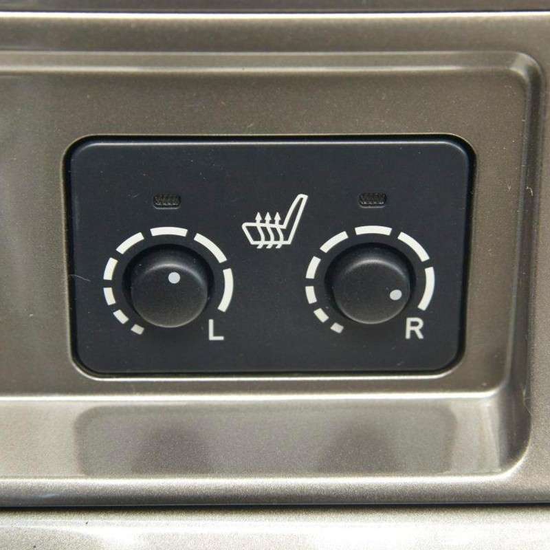 1x Front Seat Heating Switch Control Button Fit for Toyota Highlander 2008-2013