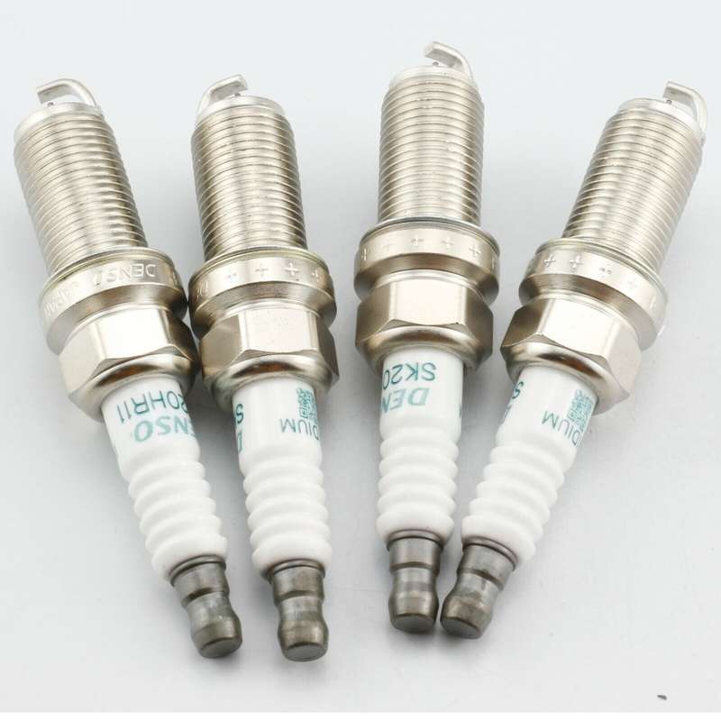 4Pcs New DENSO 90919-01191 SK20HR11 For Toyota / Lexus V8 Spark Plugs