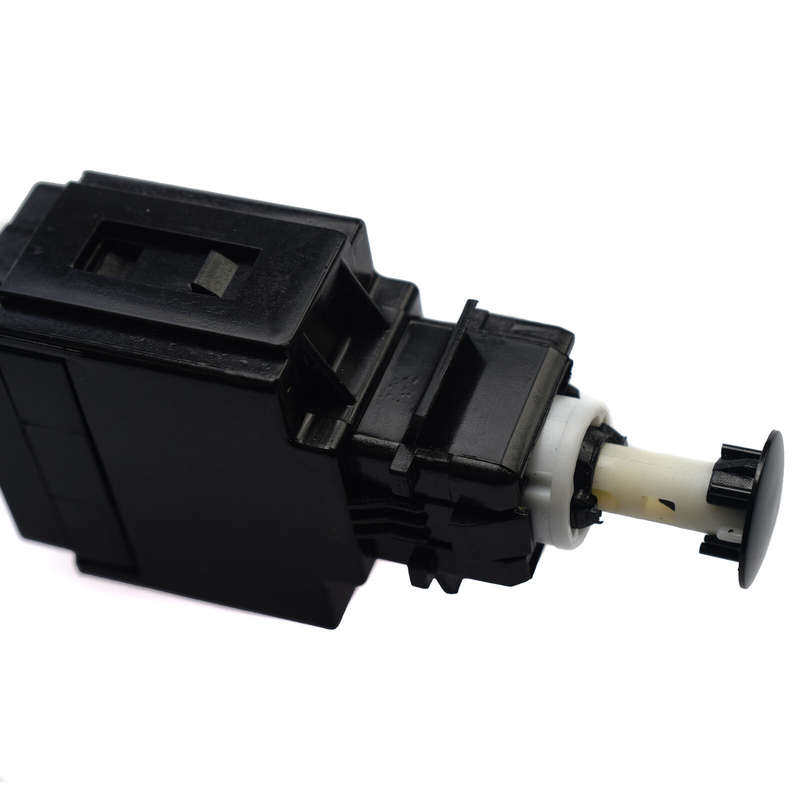 For Volvo S60 S80 V70 XC70 XC90 Brake Light Switch 28432064,86220