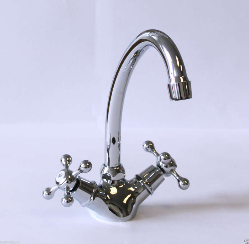 Kitchen Sink Mixer With Swan Neck