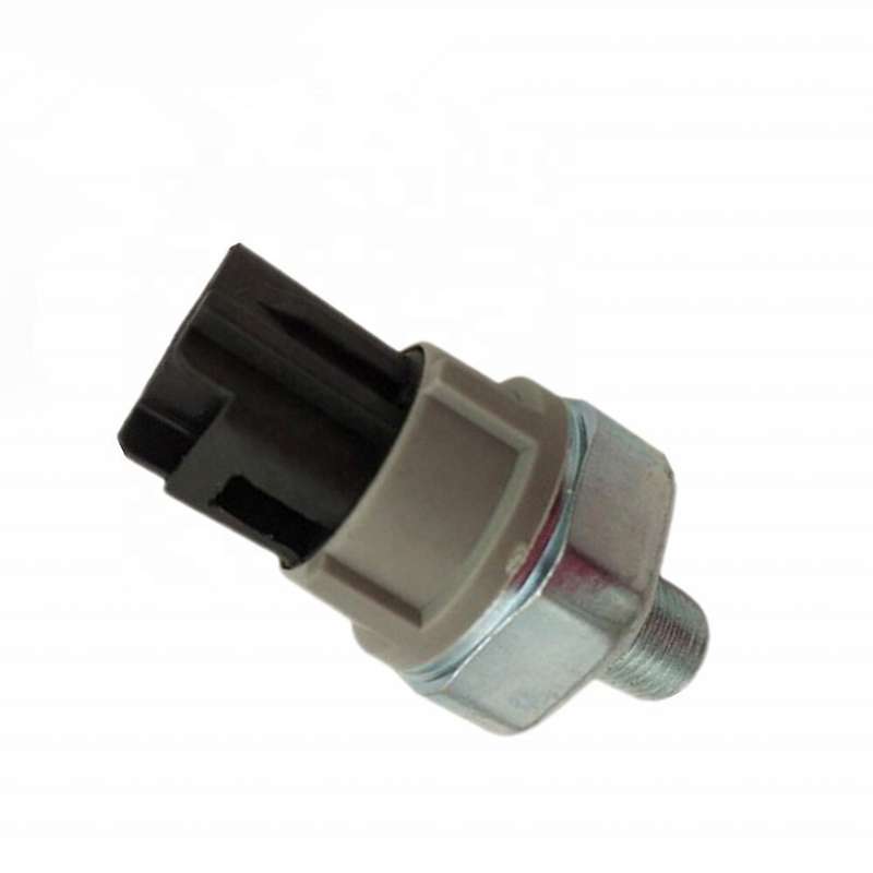 Engine oil pressure sensor 83530-60010 Suitable for Toyota Sea Lion Hilux 1KD