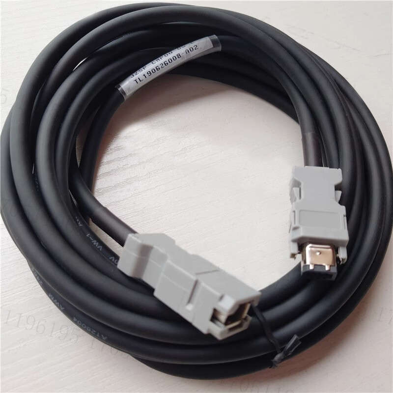 1PC NEW For Yaskawa Servo Motor Power Line JZSP-CMP10-15-