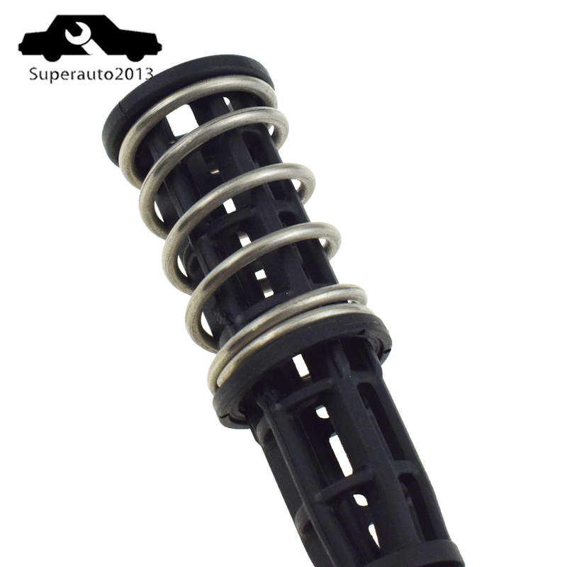 Oil Filter Pipe Fit For Audi A3 S3 A4 S4 A5 A6 A8 Q3 TT VW Jetta Golf 06J115679F