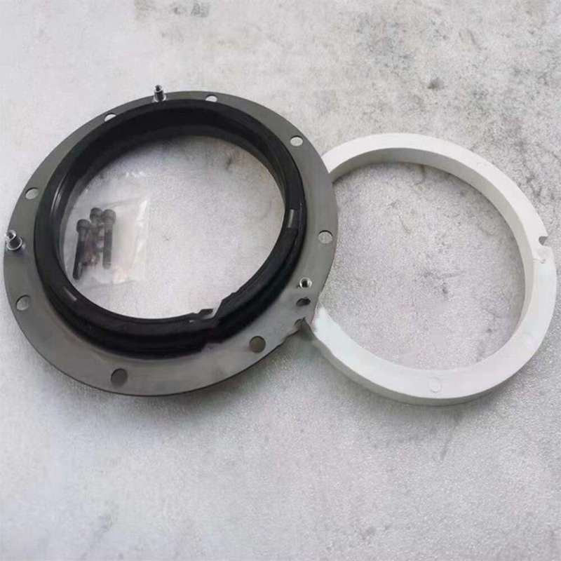 Front Crankshaft Oil Seal For Cummins qsx15 engine isx15 4955383 4101504