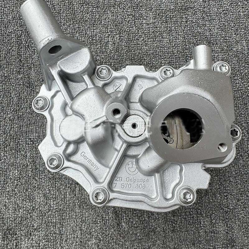 Engine Oil Pump 11417643256 FIt For BMW F01 F02 F12 F13 F10 550i 750i X5 X6