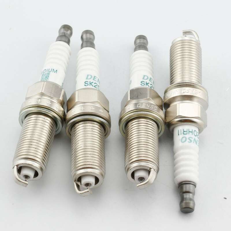 4Pcs New DENSO 90919-01191 SK20HR11 For Toyota / Lexus V8 Spark Plugs