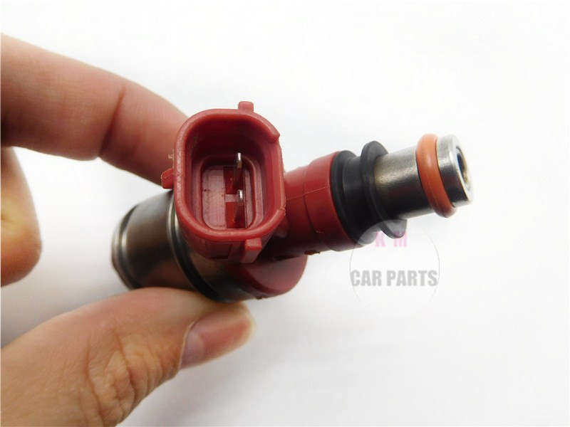 Original High Fuel Injector JS28-2 15710-77EA0 for Suzuki-Isuzu 1.8 2.0 2.3 2.6