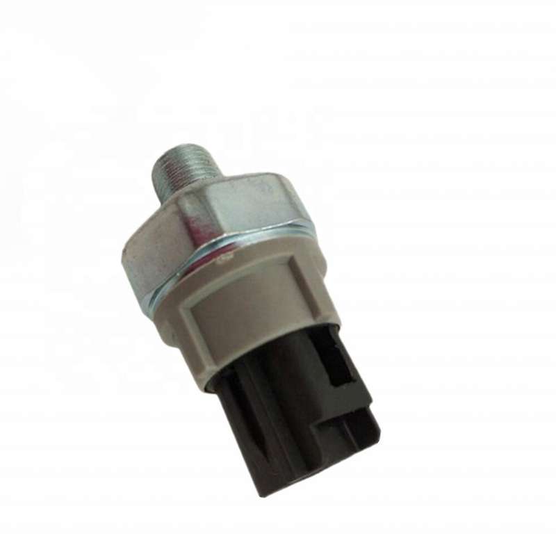 Engine oil pressure sensor 83530-60010 Suitable for Toyota Sea Lion Hilux 1KD