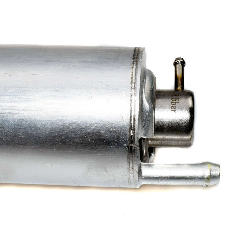 Fuel Filter with Pressure Regulator For BMW BMW E65 E66 745Li 745i 750Li 750i