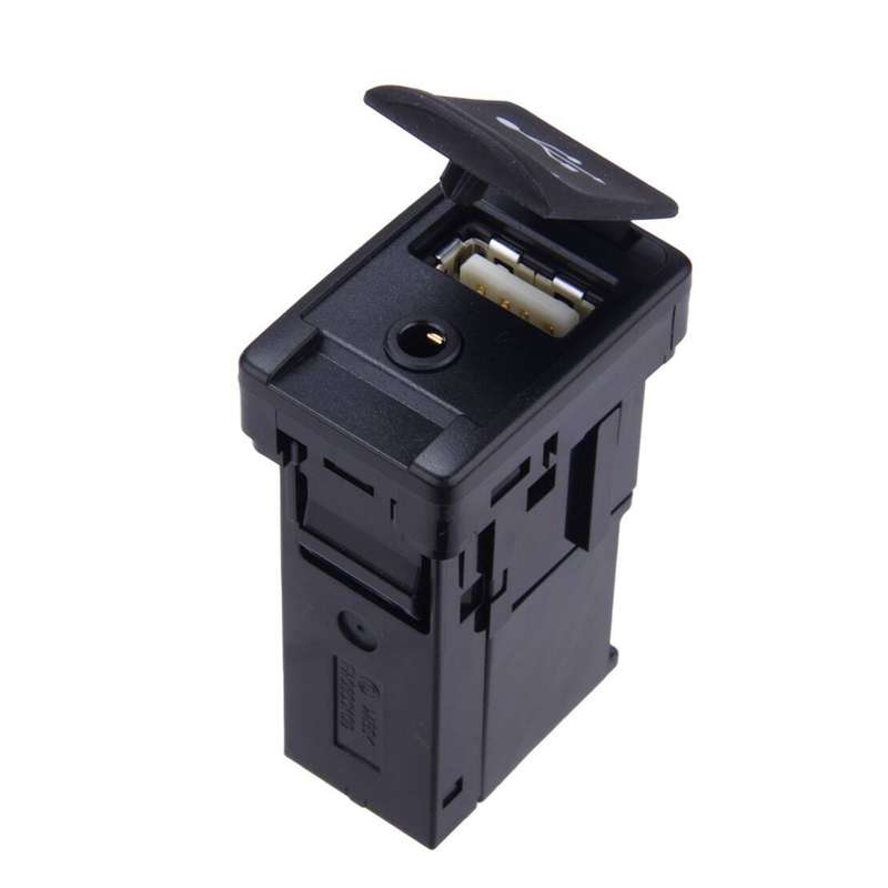 USB AUX Port Adapter Jack Fit for: Toyota Avalon Sienna RAV4 Tacoma 86190-0E090