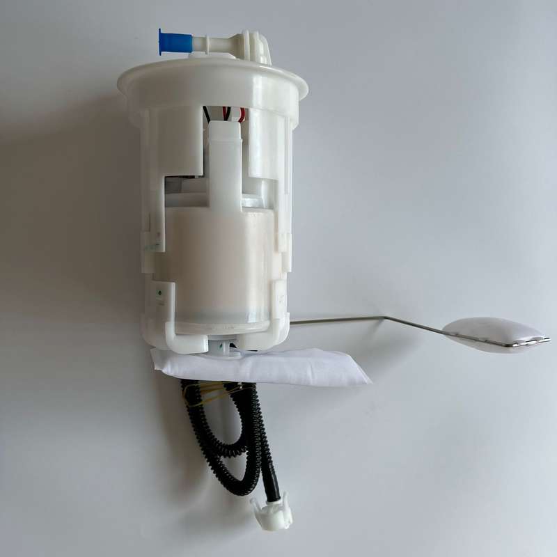 Fuel Pump Assembly 17040-8H31B Fit For Nissan X-Trail T30 QR25 2.5L 2002-2005