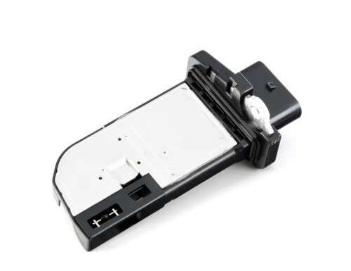 Mass air flow sensor AFH70M-74 420133471 For Volkswagen Audi A4 Avant 8K2
