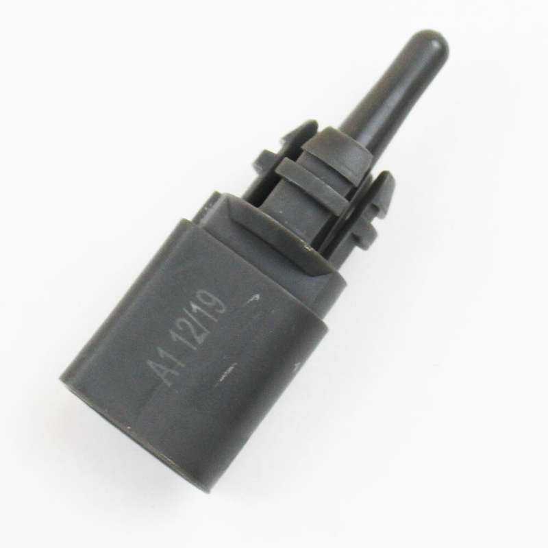 Temperature Sensor 8Z0820535A fit for Audi A3 A4 S4 S5 Quatt Q3 Q5 Q7 VW Golf