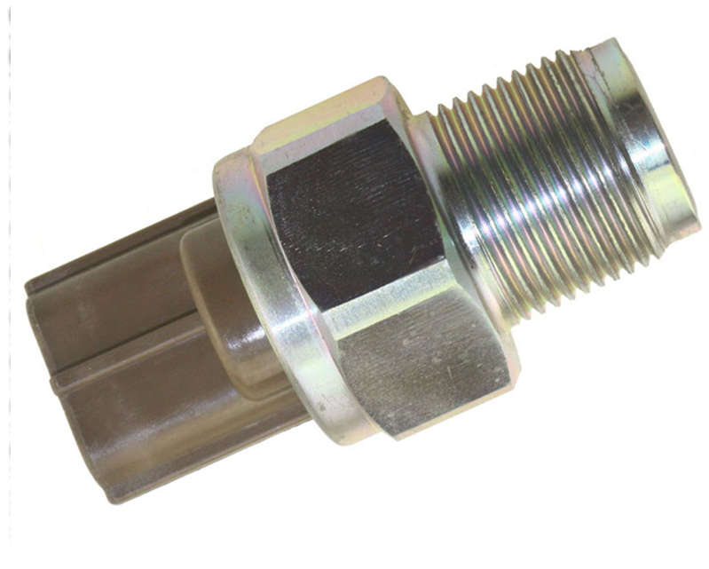 Fuel Rail Pressure Sensor 499000-6131 For Nissan Navara D40 Pickup NP300 2.5 DCI