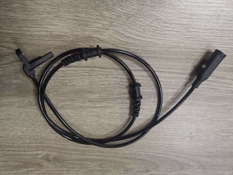 OEM A4479053402 For Mercedes-Benz W447 V-CLASS VITO Front ABS speed sensor