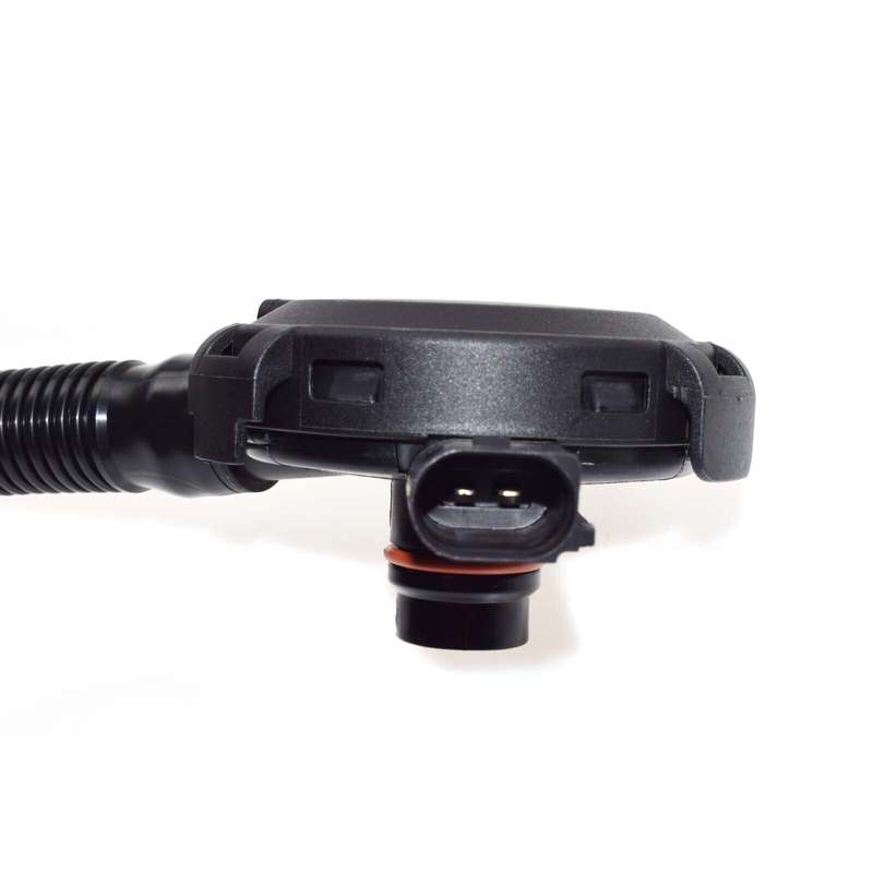 Engine PCV Crankcase Vent Valve W / Hose 022103765A For 2004-2006 VW Touareg New