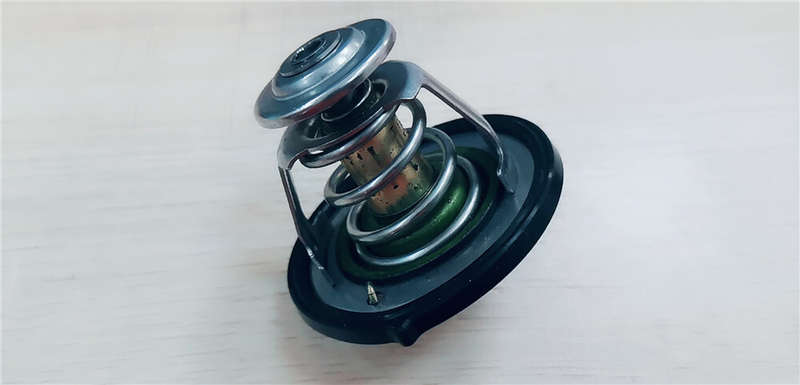 Thermostat 88°C + Dichtung HYUNDAI S Coupe 1.5i Terracan 2.9 CRDi 25500-22250