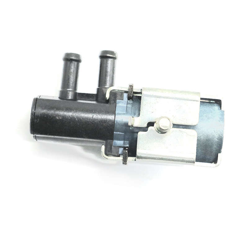 Vapor Canister Purge Valve For 01-04 Mitsubishi Montero & Montero Sport MR507579