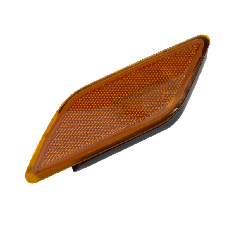 Left LED Bumper Side Marker Light 2128200121 For Mercedes-Benz E63 AMG E350 E550