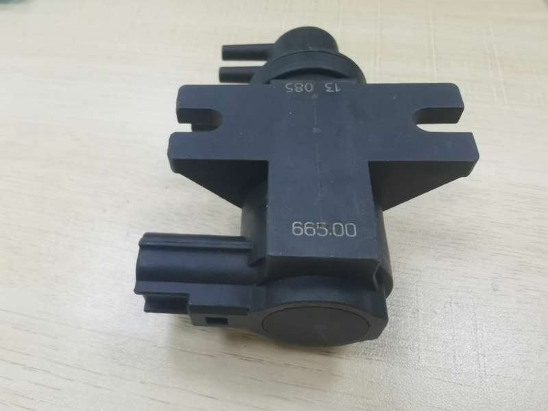Genuine Turbo Boost Pressure Solenoid For MAZDA 3 6 mk3 III CX-5 2.2 D SH02-1874