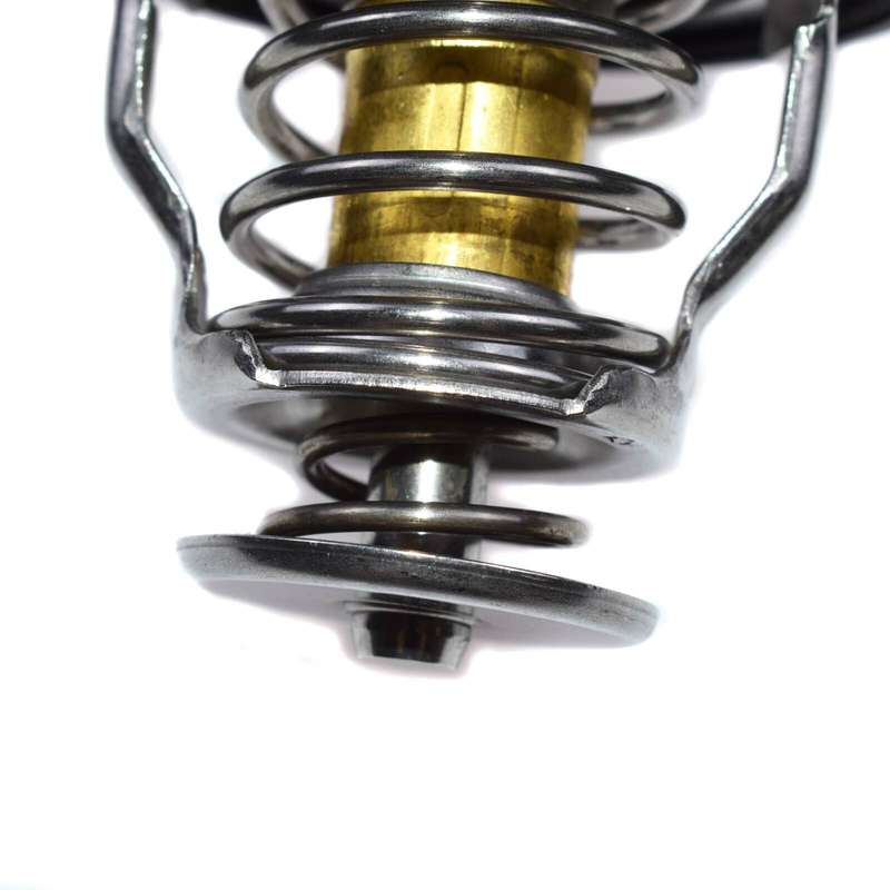New 82Deg Coolant Thermostat w/ Gasket 90916-03136 For Toyota Camry Lexus Scion