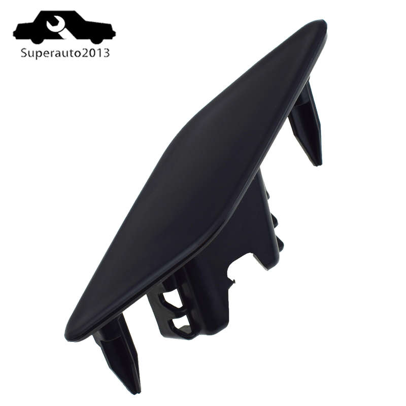 Right Bumper Headlight Washer Nozzle Spray Jet Cover For VW Passat B8 2017-2019