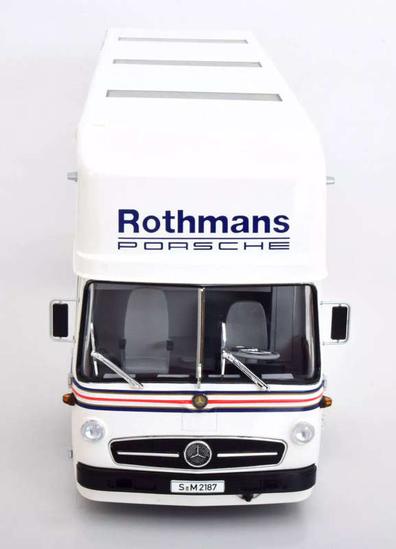 1/18 CMR Mercedes Benz O317 Porsche Race Transporter Rothmans