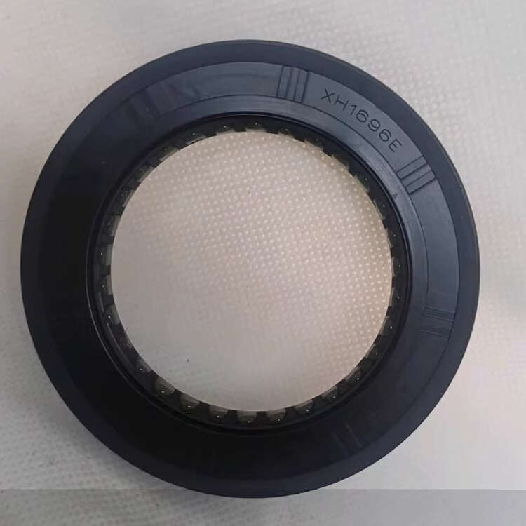 1Pcs New For XH1696E Transmission Front Oil Seal