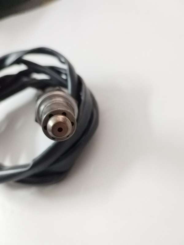 Oxygen Sensor For Skoda 99-05 VW Jetta 1.8L-L4 Part No 0 258 007 351