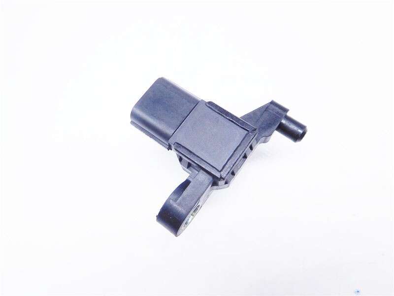 Camshaft position sensor J5T23991 37840-RJH-006 For Honda 2001-2005 Civic 1.7L