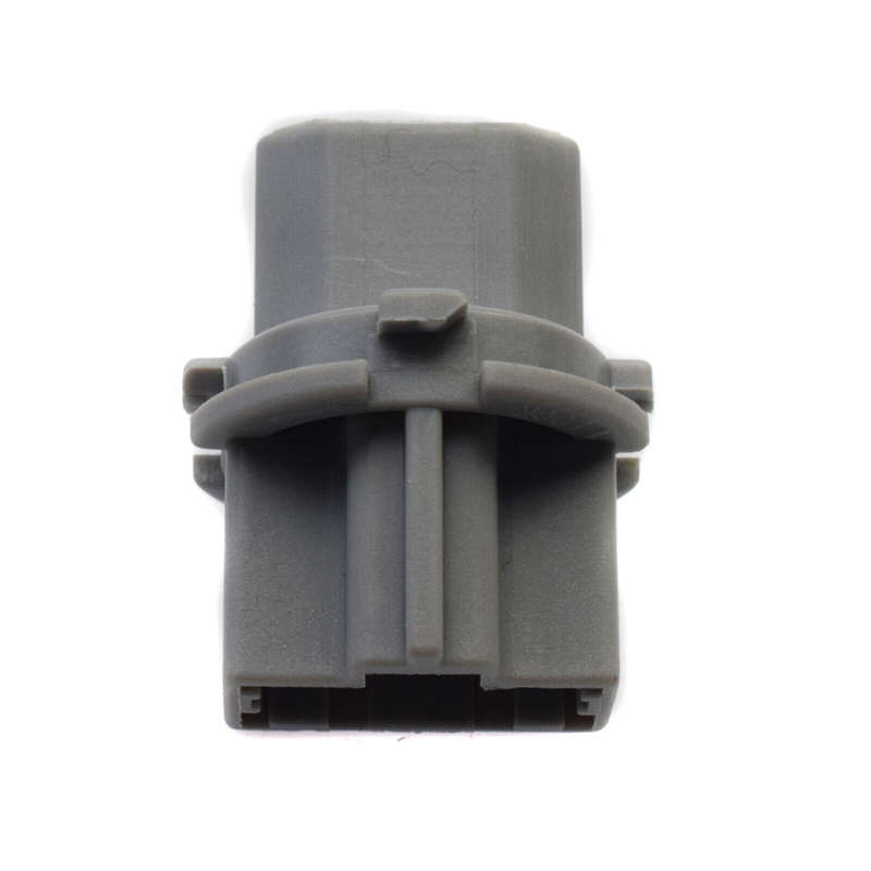 New Rear Brake Light Lamp Bulb Socket for Mazda 2 3 CX-5 G14S-51-3E7,G1