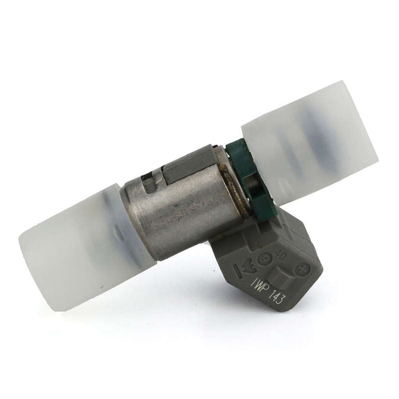 FUEL INJECTOR IWP143 0280158170 For RENAULT Clio Laguna MEGANE Scenic Thalia
