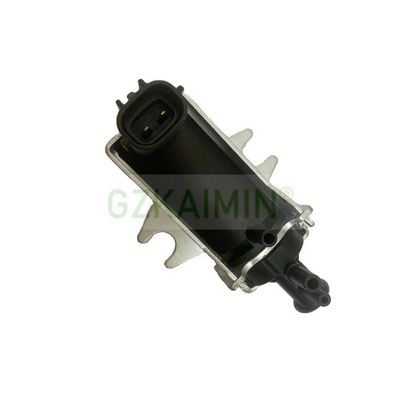 25819-33010 For Toyota Land Cruiser vacuum booster regulator 1998-2007