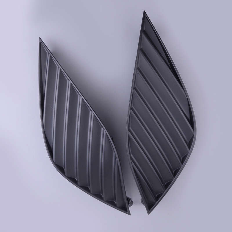 1Pair Front Bumper Fog Light Bezel Cover fit for Toyota Camry SE XSE 2018-2020